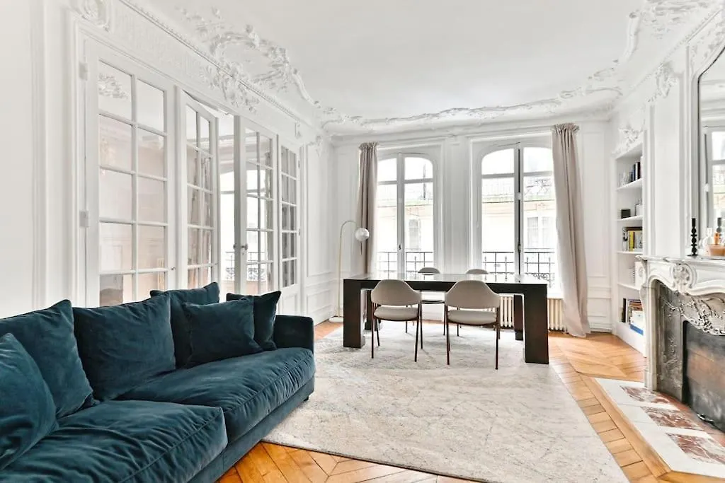 Apartment Haussmannien 17eme Arrondissement