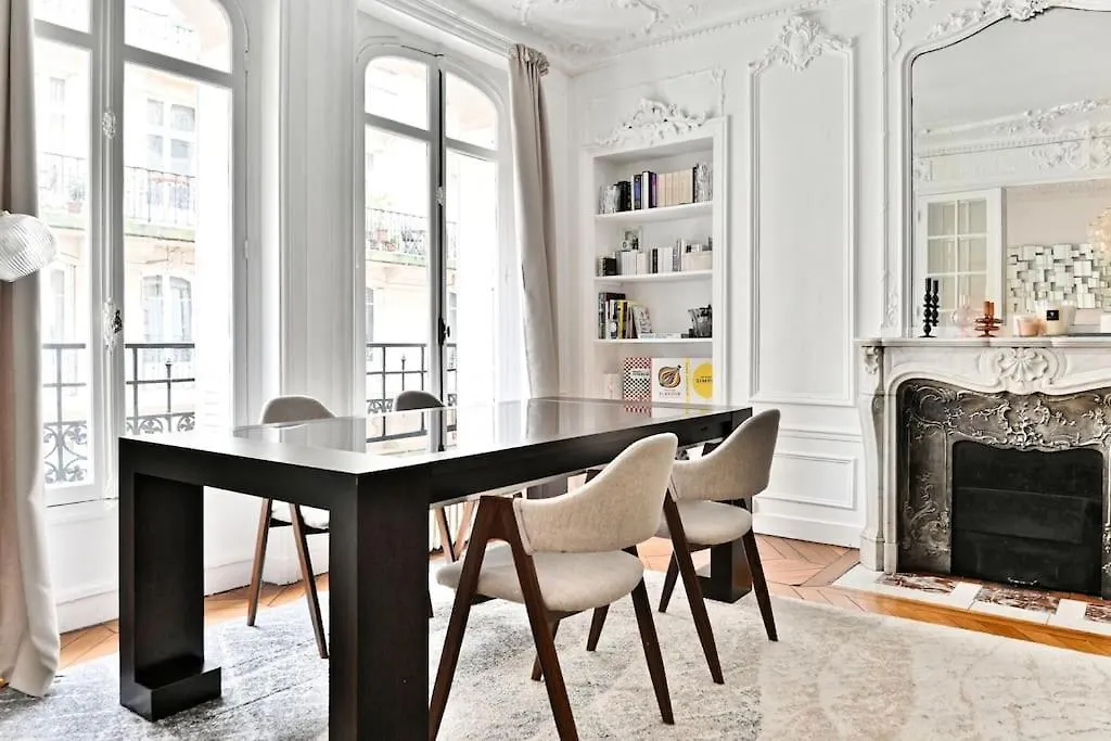 Haussmannien 17eme Arrondissement Paris