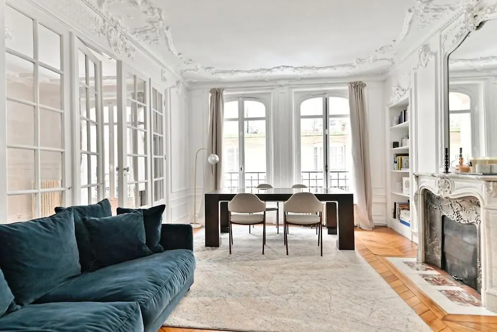 Apartment Haussmannien 17eme Arrondissement Paris
